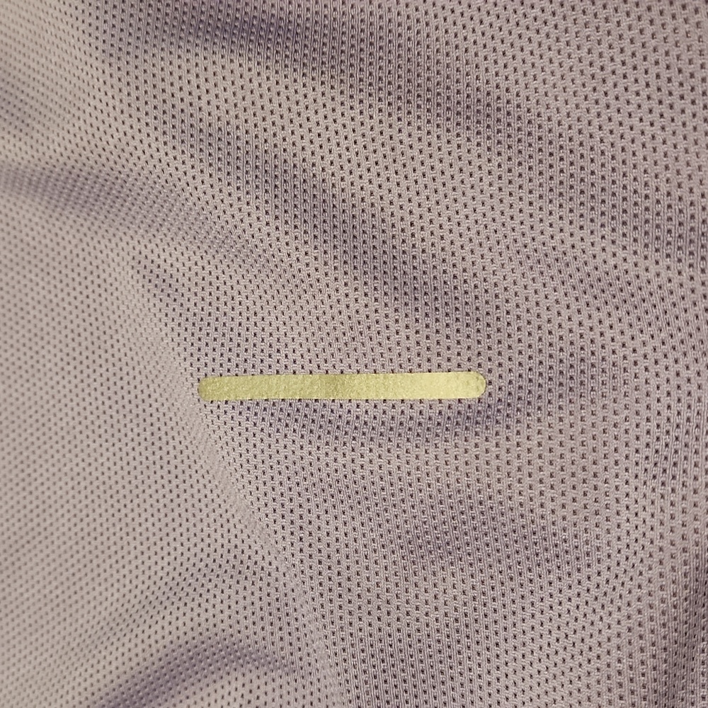 Nike Dri-Fit Running Gear with Tank and Shrug (0741) - Picture 10 of 11